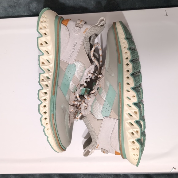 COLE HAAN Women's 5.Zerogrand Lace-Up Work Sneakers - Size 8.5 - Picture 6 of 9